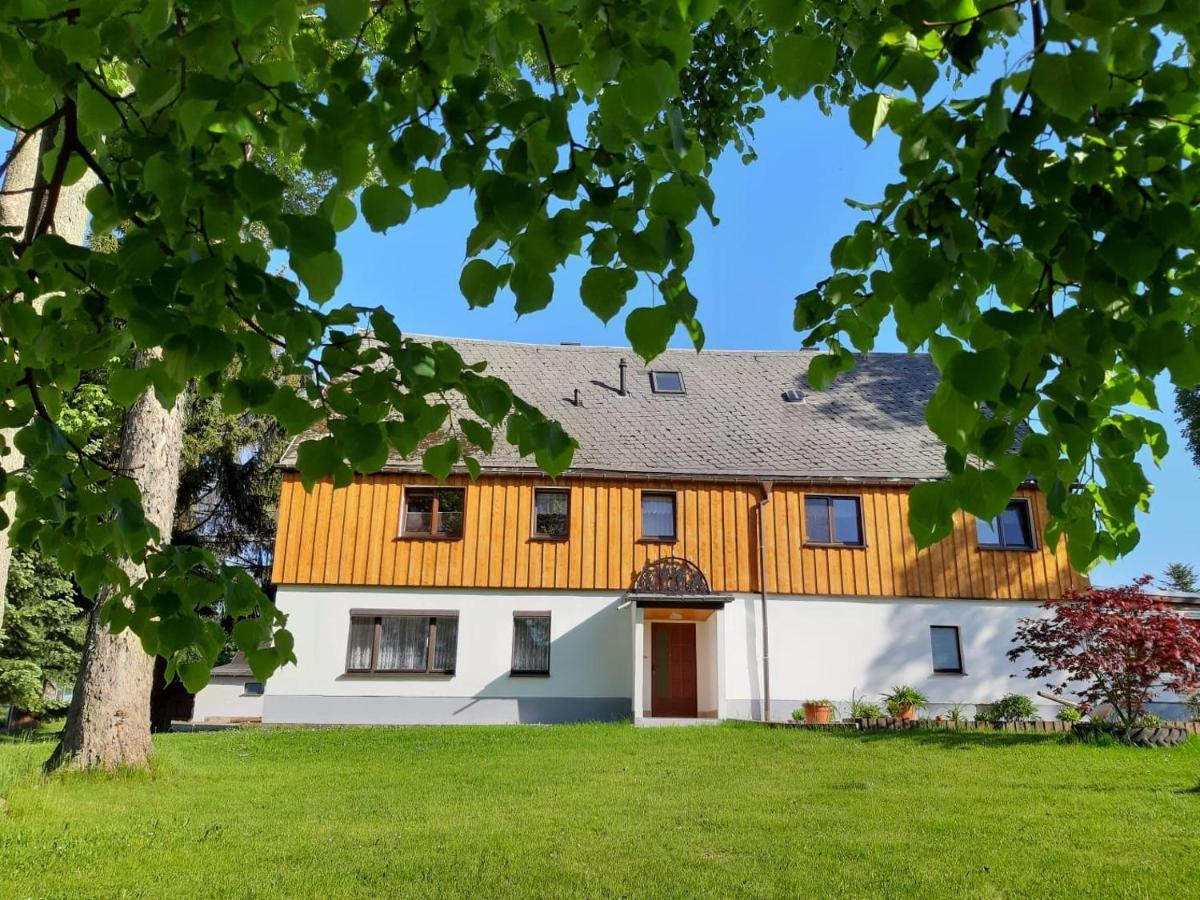 Familienfreundliche Ferienwohnung Zschorlau Exterior photo