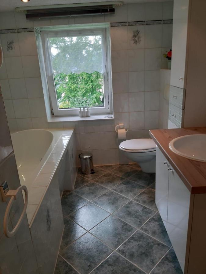 Familienfreundliche Ferienwohnung Zschorlau Exterior photo
